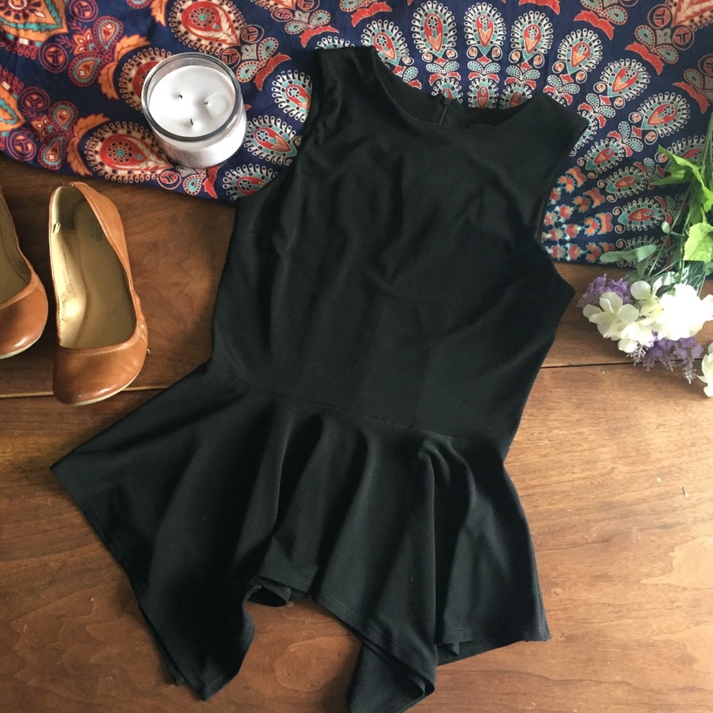 Karen Kane black peblum blouse